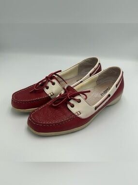 Trotters Zara Red White Leather Boat Shoes Loafers Size 8.5 Narrow